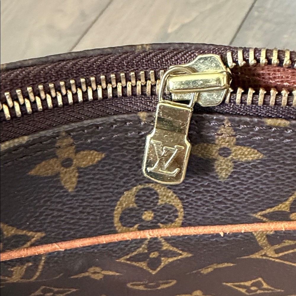 Louis Vuitton Monogram Boulogne Shoulder Bag - Brown/Gold Trim - Picture 9 of 14